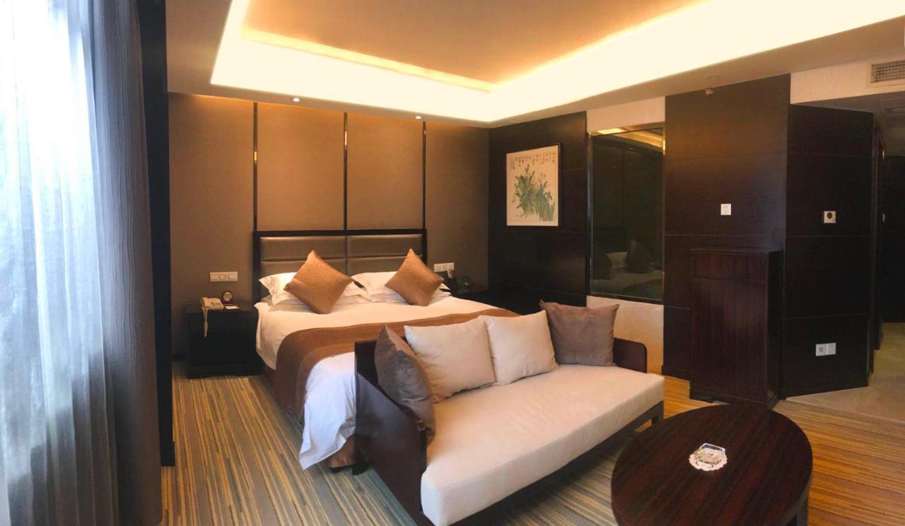 Wuxi Grand Hotel Exterior photo