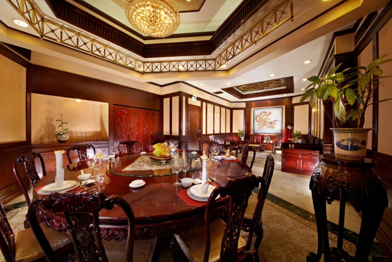 Wuxi Grand Hotel Exterior photo